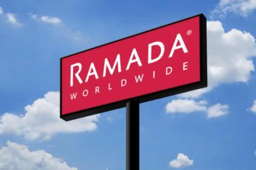 Ramada By Wyndham Indiana Hotel Екстериор снимка